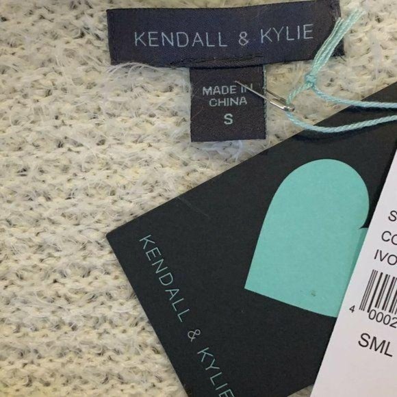 Kendall & Kylie Short Sleeve Chenille Crop Sweater - Picture 8 of 10